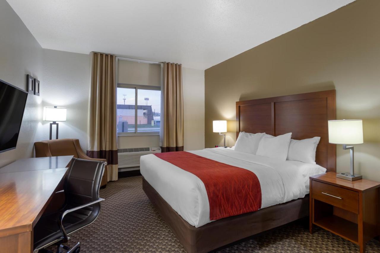 Comfort Inn Hobart-Merrillville I-65 Exterior photo