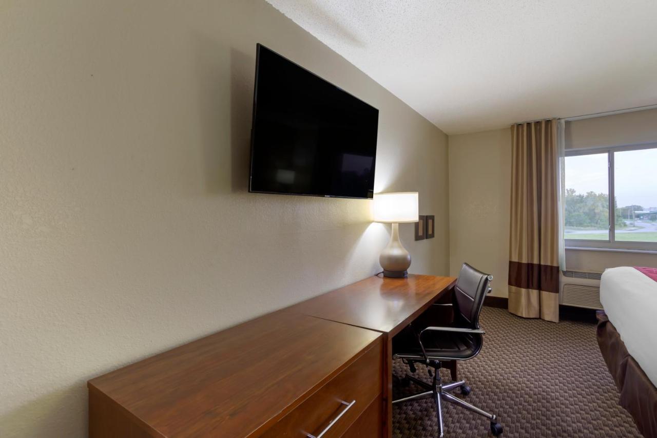 Comfort Inn Hobart-Merrillville I-65 Exterior photo